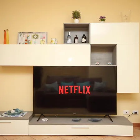 Elias Apartment
